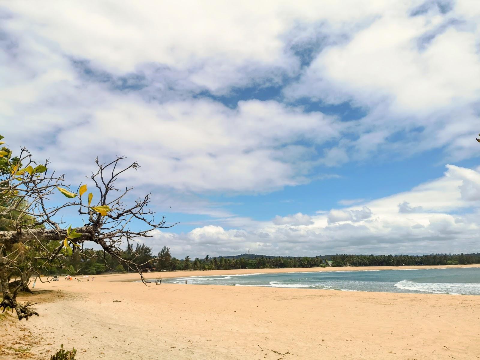 Plage Ampandrozonana