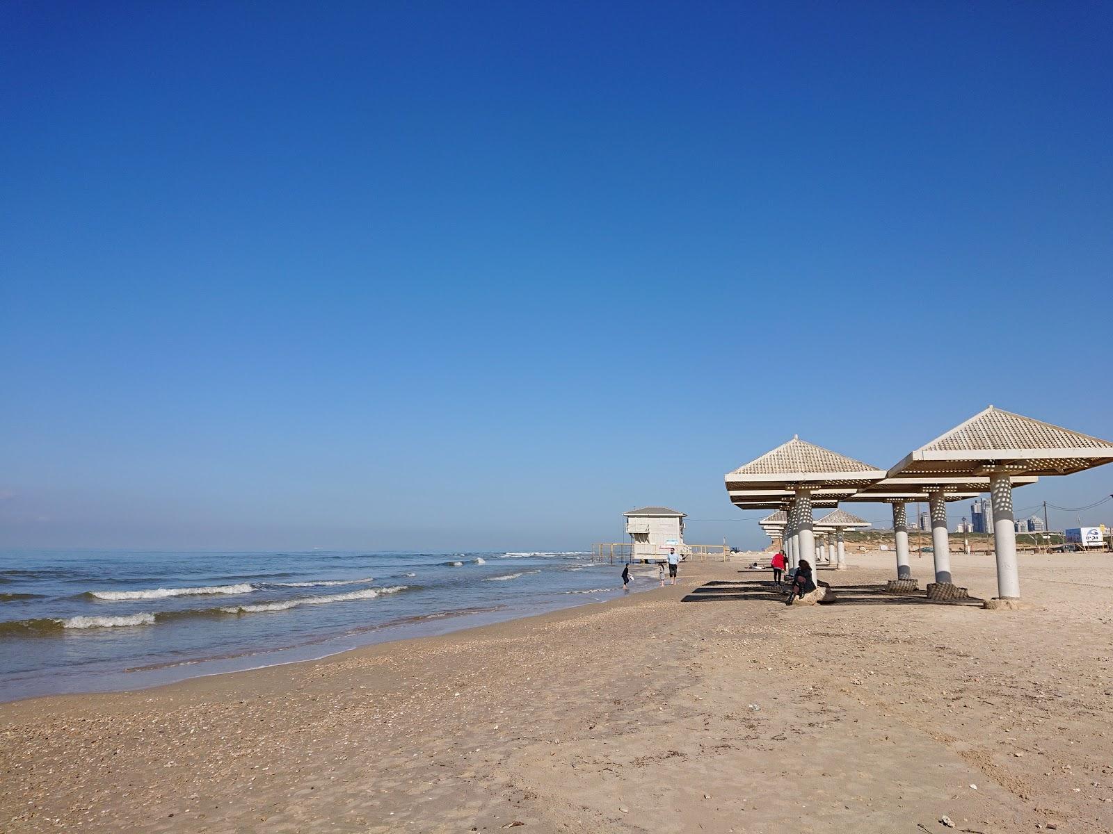 Poleg beach