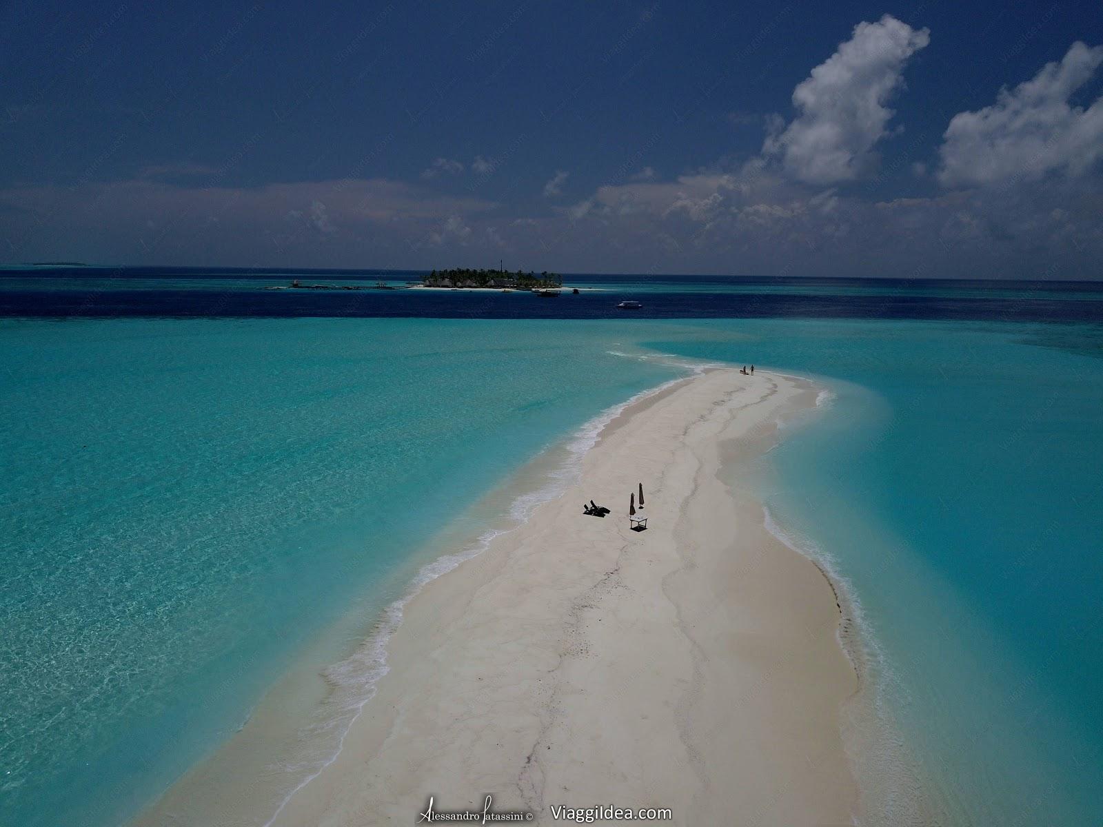 Huraagandu Island Beach