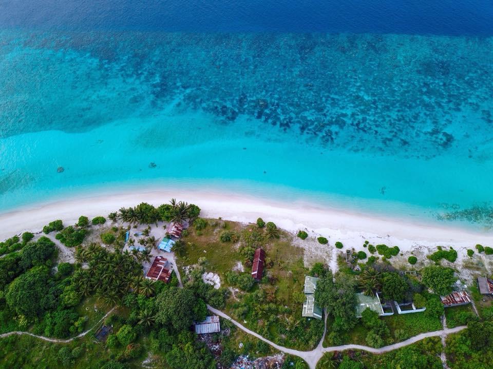 Kanditheemu Beach