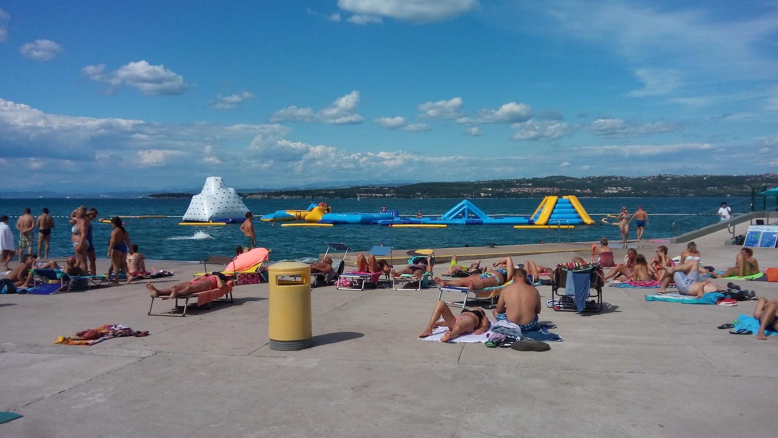 Zusterna beach