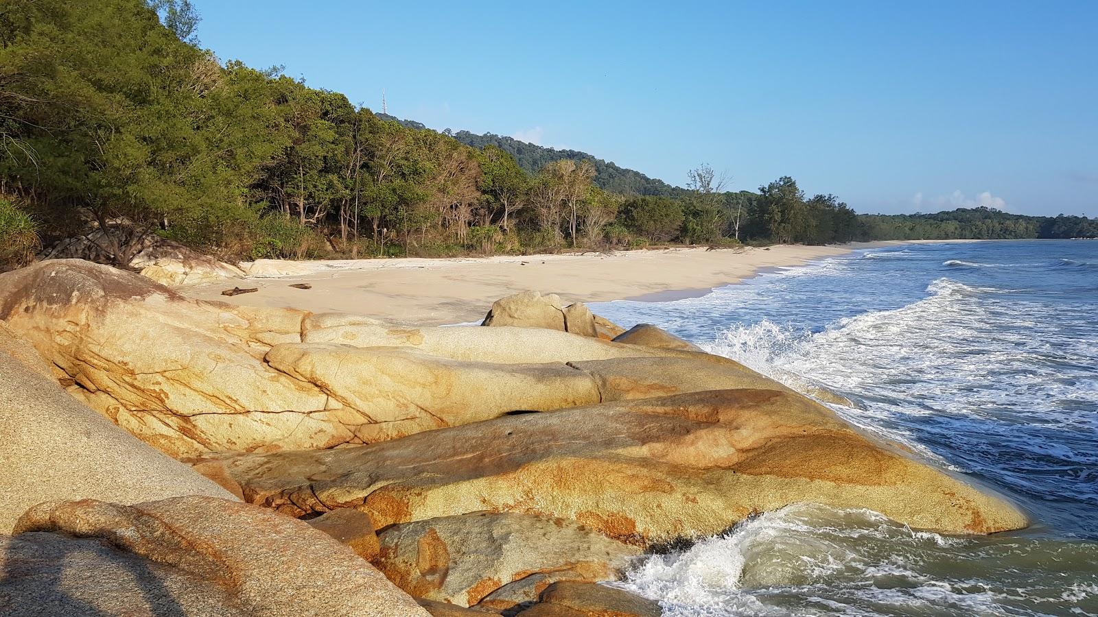 Pelindung Beach