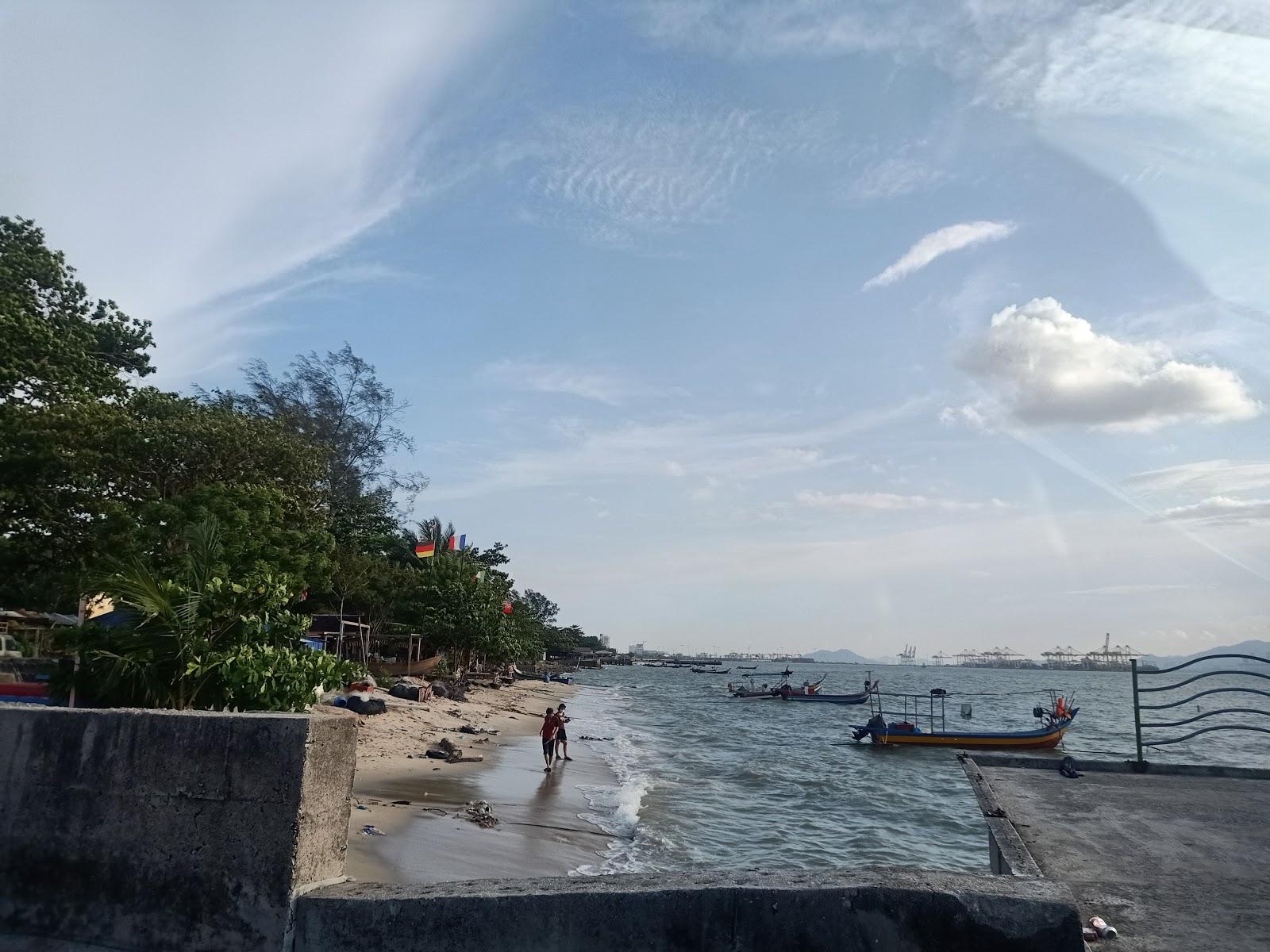 Bersih Beach