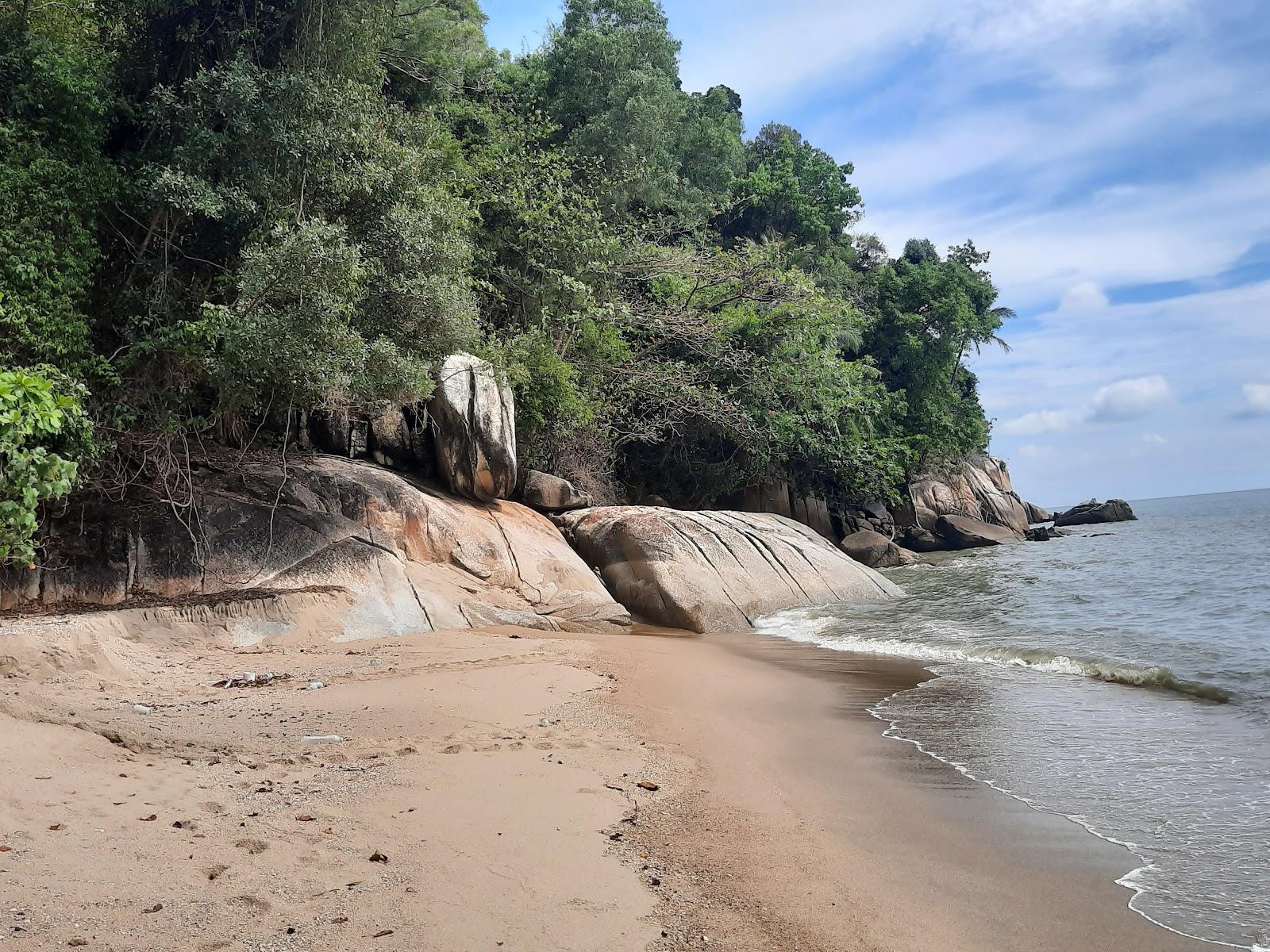White Sand Beach