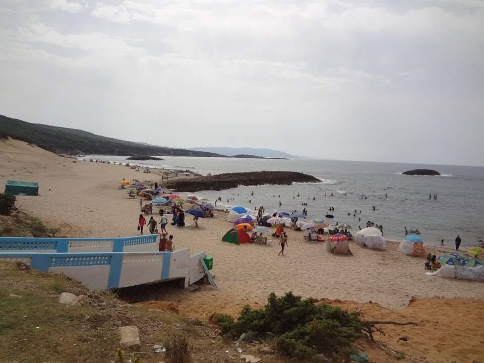 Plage Mecida shaty lmsydt