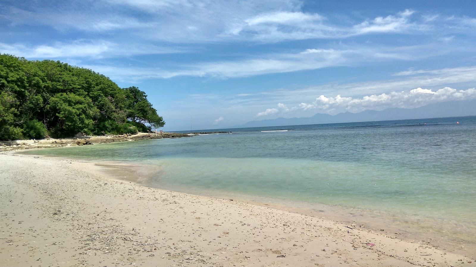 Gili Nangu Beach