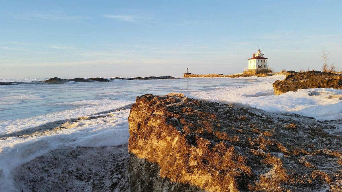 Headlands East