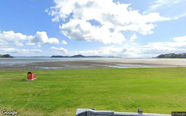 Kawakawa Bay
