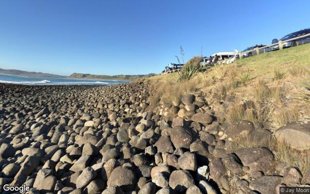 Manu Bay