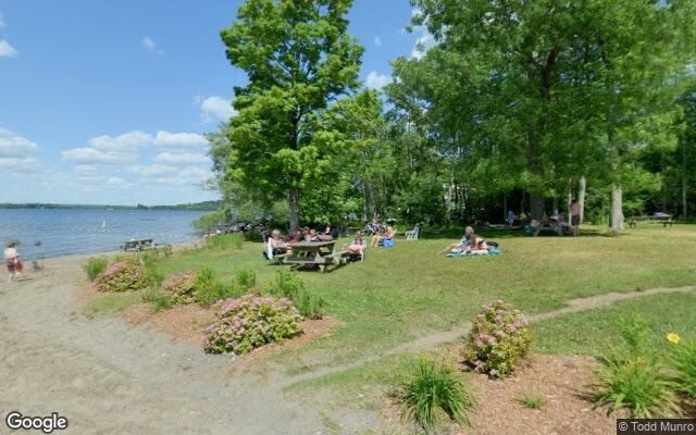 Plage municipale du lac Brome Beach (Douglass)