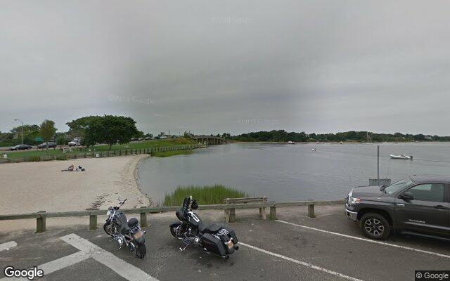 Sag Harbor: Windmill Beach
