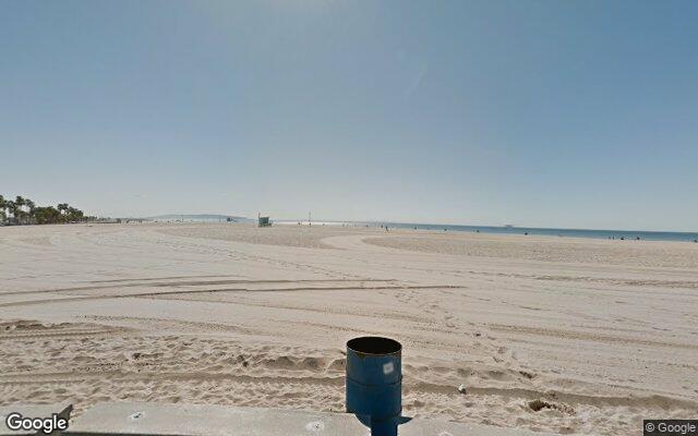 Santa Monica Beach at Ashland Ave