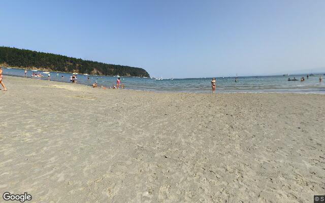 Tribune Bay Bathing Beach - Right