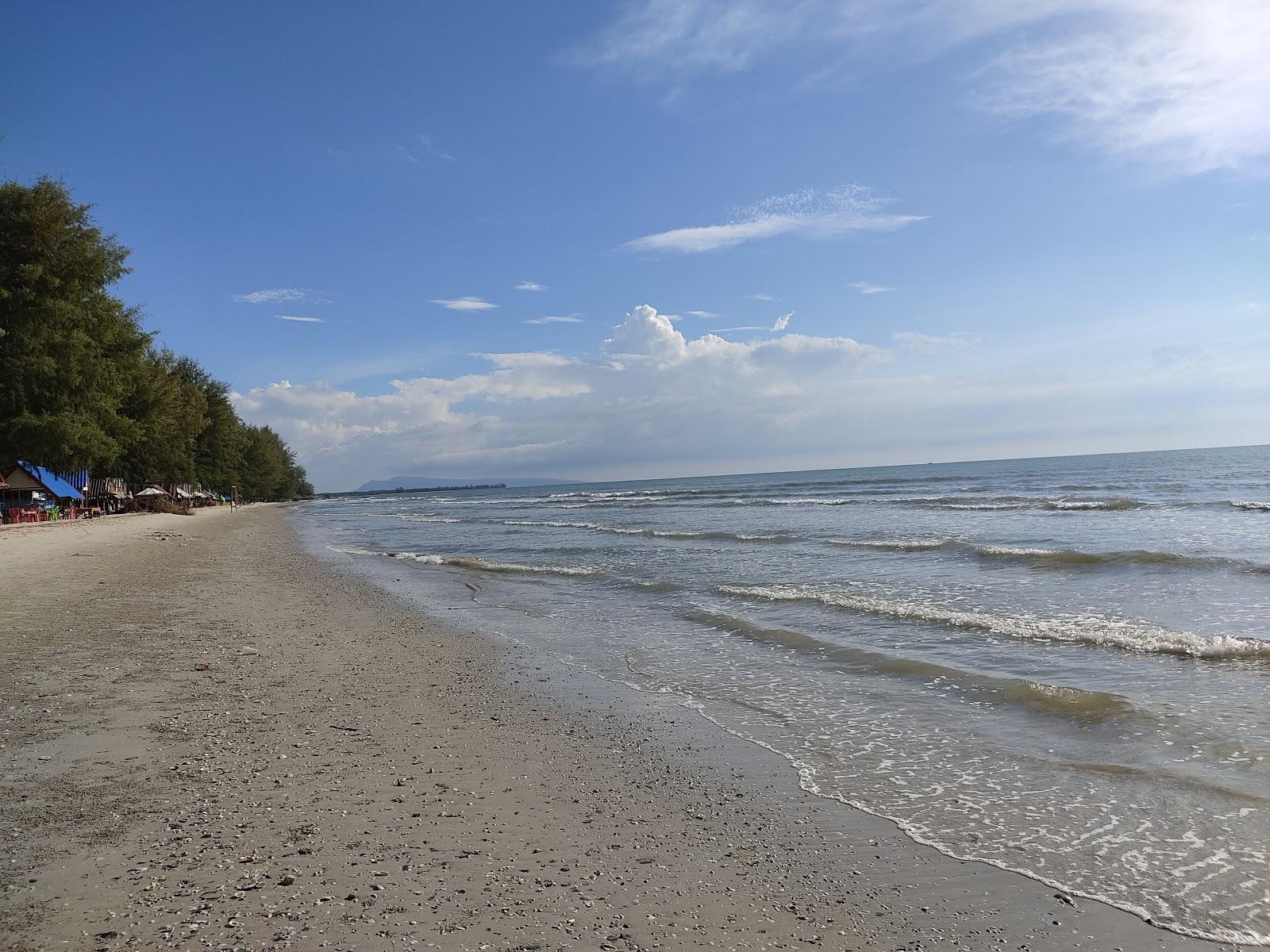 Bakhlong Beach