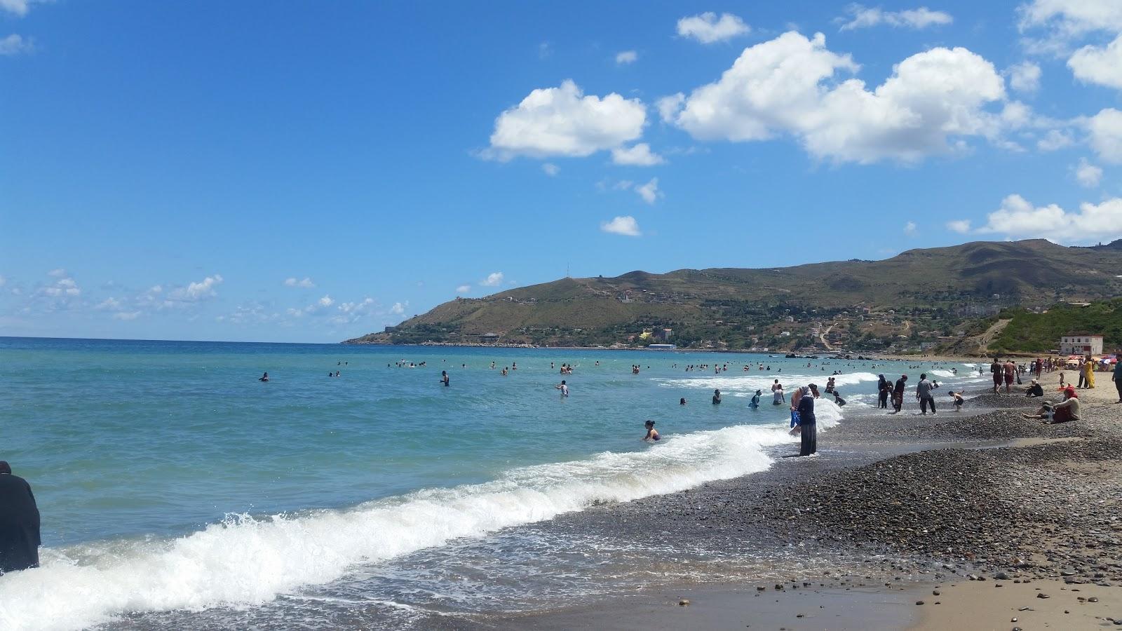 Plage Azeffoun Le Caroubier