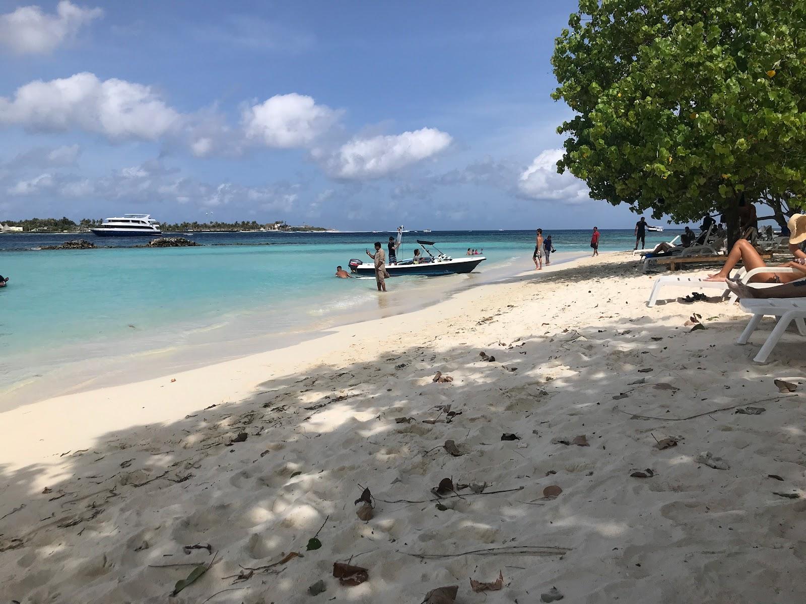 Thulusdhoo beach