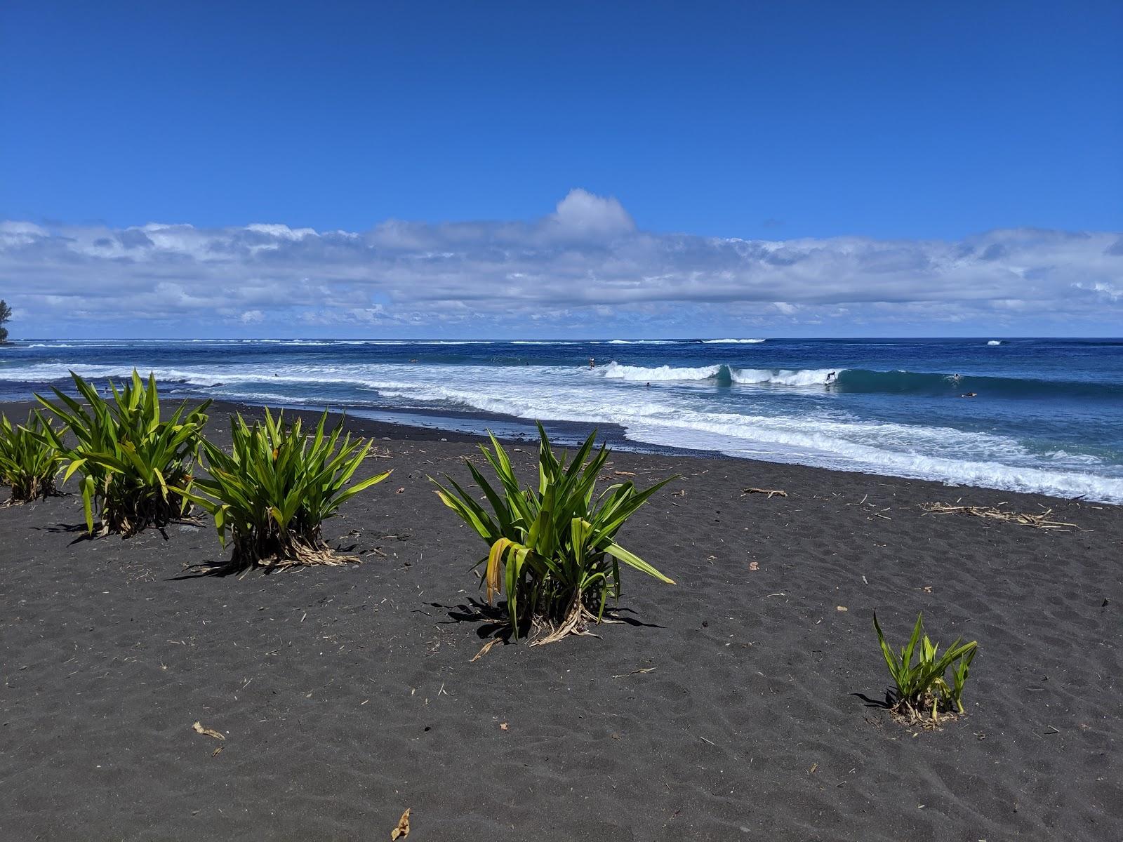 Taharuu Beach
