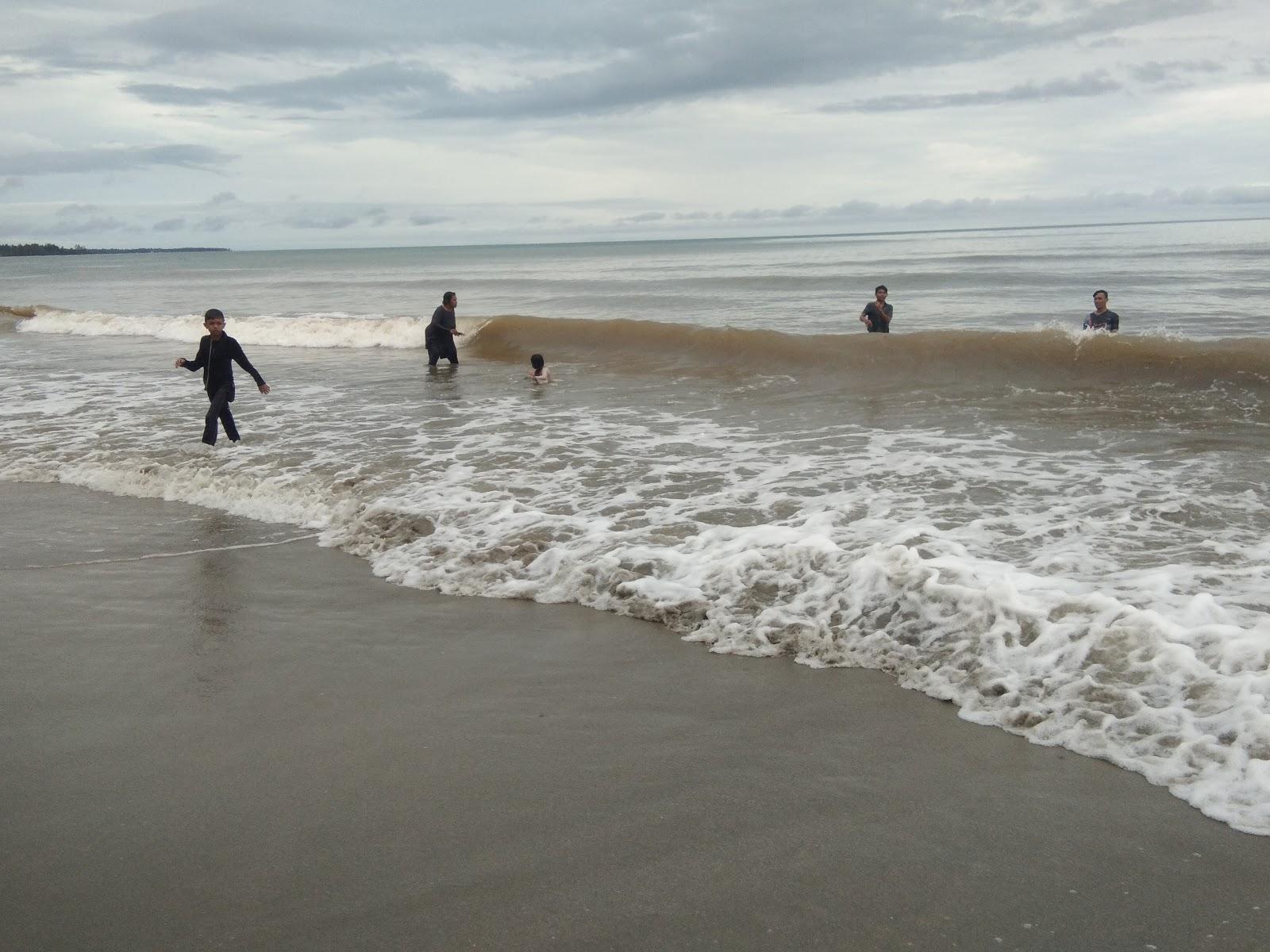 Parapat Makuau Tungku Beach