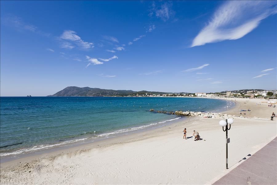 Sablettes Beach